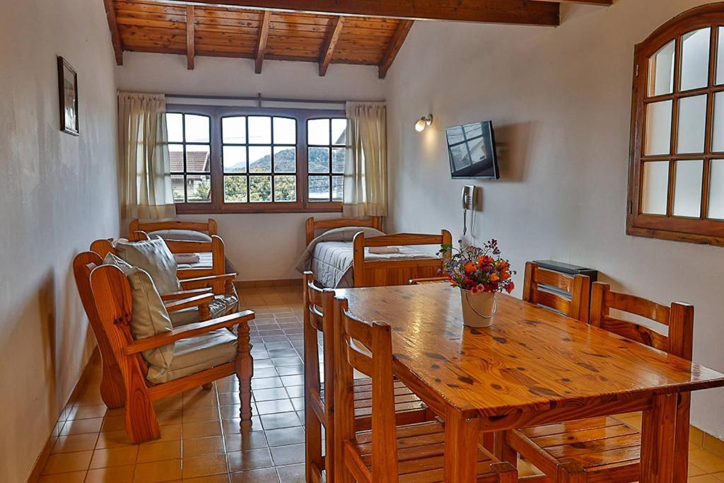 La Ponderosa Apart Hotel San Carlos de Bariloche Luaran gambar