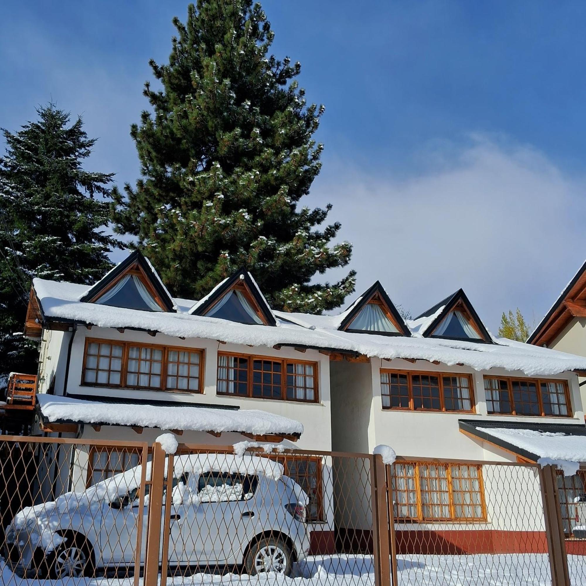 La Ponderosa Apart Hotel San Carlos de Bariloche Luaran gambar